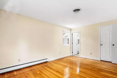 9 Craig Ln, Hingham, MA 02043 photo 17