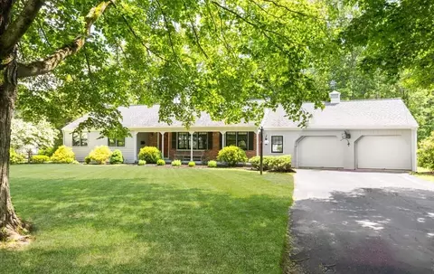 9 Craig Ln, Hingham, MA 02043 photo 2
