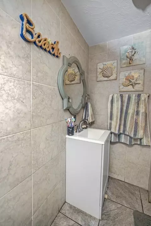 129 Branch St, Fall River, MA 02721 photo 6