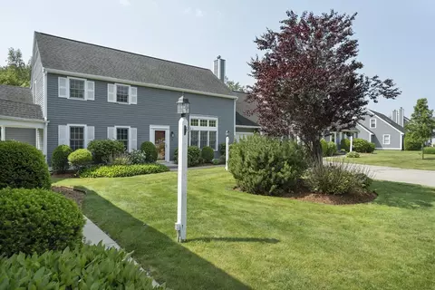 55 Whittier Meadows Dr #55, Amesbury, MA 01913