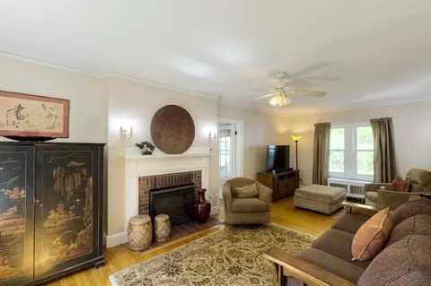 55 Coolidge Rd, Worcester, MA 01602
