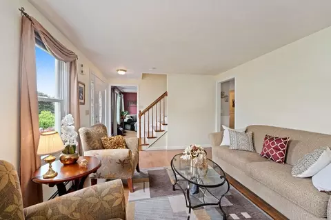 75 Chamberlain Rd, Uxbridge, MA 01569 photo 6