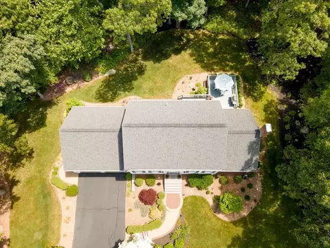 75 Chamberlain Rd, Uxbridge, MA 01569 photo 2