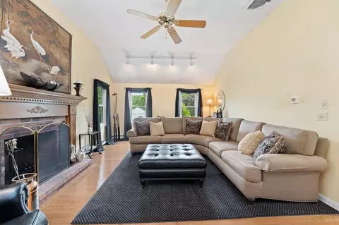 75 Chamberlain Rd, Uxbridge, MA 01569 photo 17