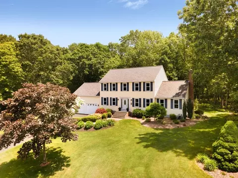 75 Chamberlain Rd, Uxbridge, MA 01569 photo 4