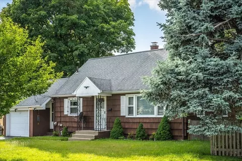 175 Clark St, Worcester, MA 01606 photo 2