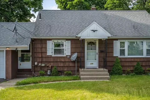 175 Clark St, Worcester, MA 01606 photo 3