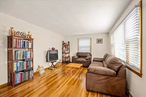 175 Clark St, Worcester, MA 01606 photo 4