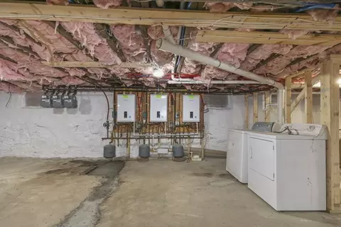 30 Hemans, Worcester, MA 01605 photo 24