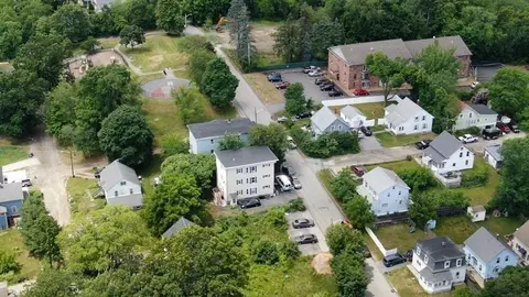 30 Hemans, Worcester, MA 01605 photo 29
