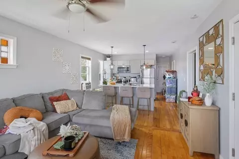 30 Hemans, Worcester, MA 01605 photo 10