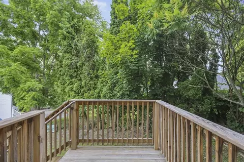 30 Hemans, Worcester, MA 01605 photo 27