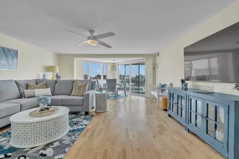 1 Commodore Ct #402, Hull, MA 02045 photo 2