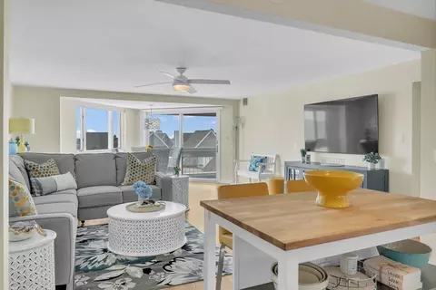 1 Commodore Ct #402, Hull, MA 02045 photo 11
