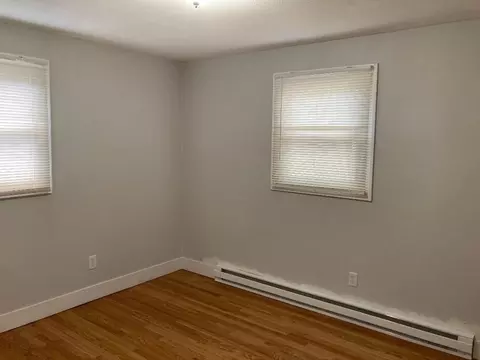 76 Darling St, Springfield, MA 01151 photo 11