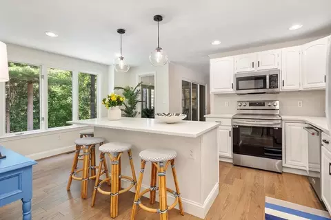 70 Tussock Brook Rd #70, Duxbury, MA 02332