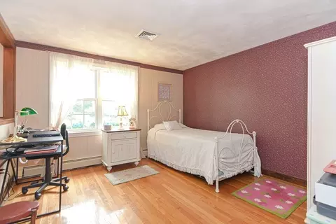 38 Blackstone St, Mendon, MA 01756 photo 17