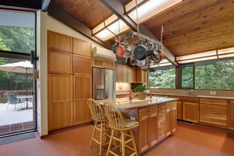 141 Pine St, Dover, MA 02030 photo 2