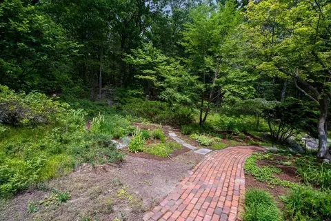 141 Pine St, Dover, MA 02030 photo 25