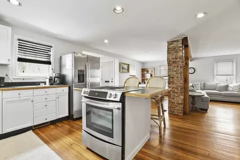 20 Bartlett St #20, Beverly, MA 01915