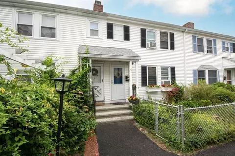42 Keyes St, Quincy, MA 02169