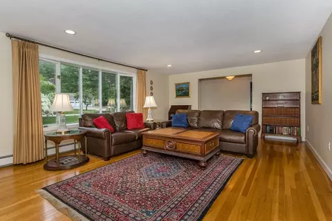 24 Mohawk Rd, Canton, MA 02021 photo 3