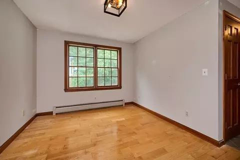 4 Kania St, Easthampton, MA 01027 photo 10