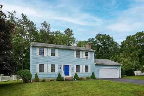 4 Kania St, Easthampton, MA 01027 photo 2
