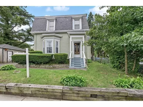 573 Beech St, Boston, MA 02131