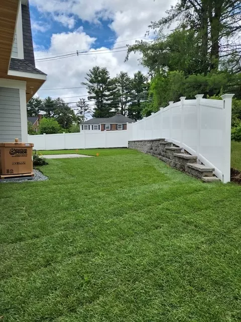 8 Dawson Dr, Needham, MA 02492 photo 4