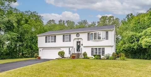 74 Meadowview Rd, Holyoke, MA 01040