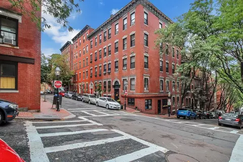 19 Revere St #6, Boston, MA 02114