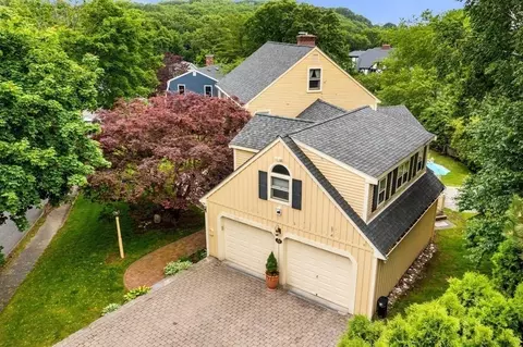 33 Pinecliff Dr, Marblehead, MA 01945 photo 38