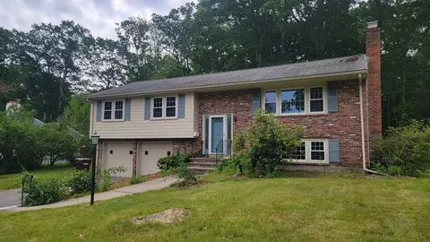 25 Ridley Rd, Dedham, MA 02026