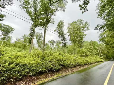 121 Munn Rd, Monson, MA 01057