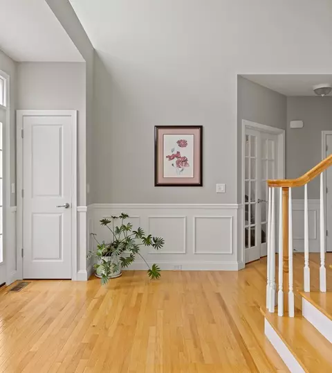 11 Howarth Dr, Upton, MA 01568 photo 5