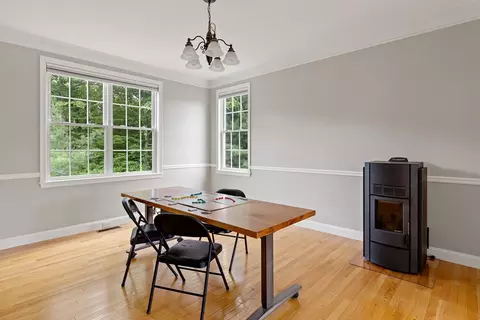 11 Howarth Dr, Upton, MA 01568 photo 10