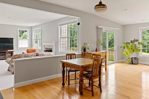 11 Howarth Dr, Upton, MA 01568 photo 19