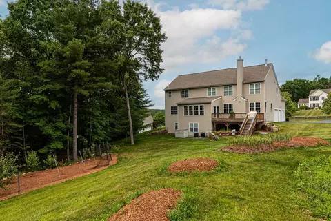 11 Howarth Dr, Upton, MA 01568 photo 29