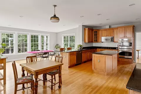 11 Howarth Dr, Upton, MA 01568 photo 14