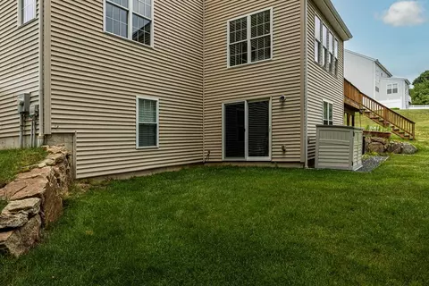 11 Howarth Dr, Upton, MA 01568 photo 30