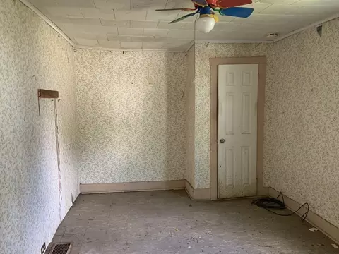 39 W Main St, Orange, MA 01364 photo 10