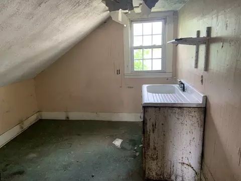 39 W Main St, Orange, MA 01364 photo 14
