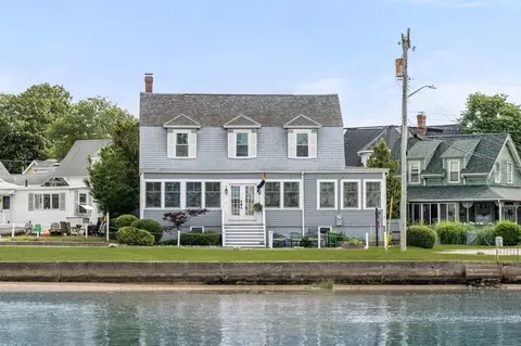 7 N Water St, Wareham, MA 02558 photo 1