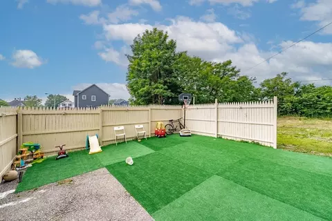 26 Beech St, Springfield, MA 01105 photo 23