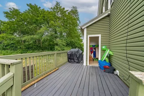 26 Beech St, Springfield, MA 01105 photo 22
