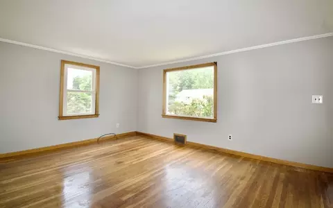 41 Watling St, Springfield, MA 01104 photo 8