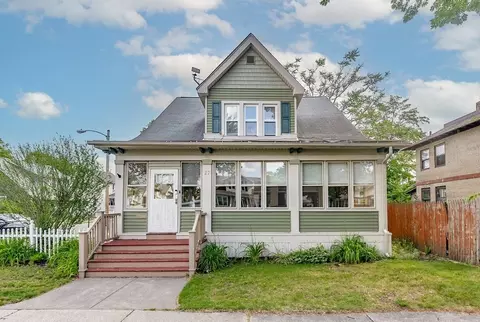 27 Freeman, Springfield, MA 01104