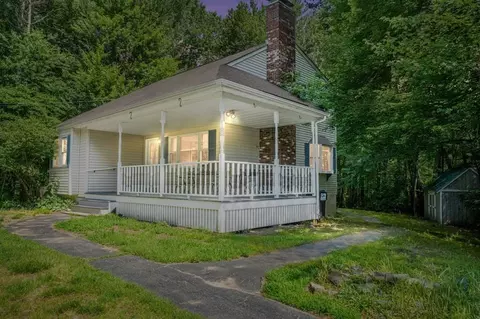 624 Pine St, Bridgewater, MA 02324