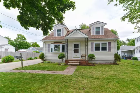 1068 Beckett St, New Bedford, MA 02745